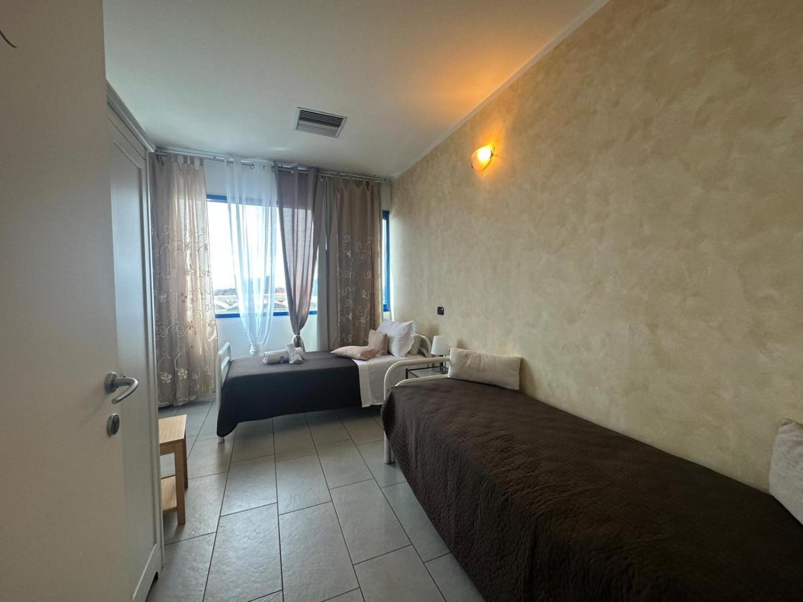 Main Street Verona Fiera Destiny Home 11 מראה חיצוני תמונה